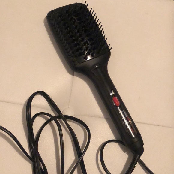 Straightening brush - Picture 2 of 8